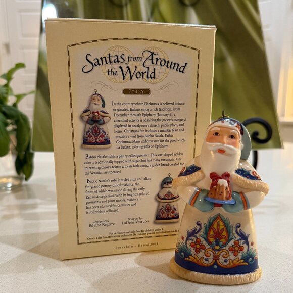 HALLMARK Keepsake Santas from Around the World ITALY - Picture 1 of 10